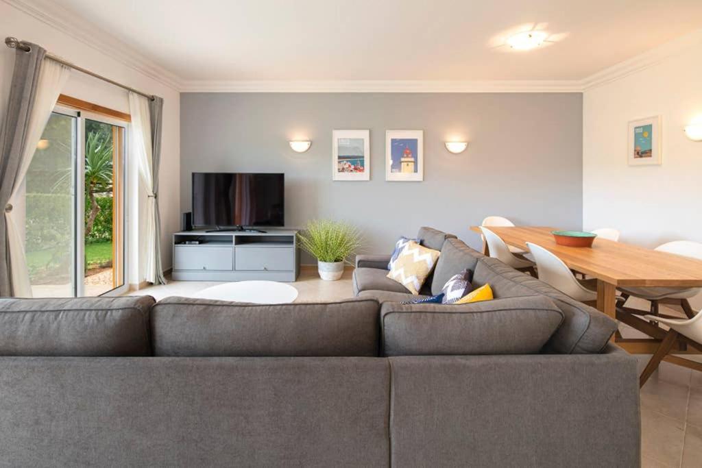 Luxury Apartment With Free Use Of Pool, Gym And Spa Λάγος Εξωτερικό φωτογραφία